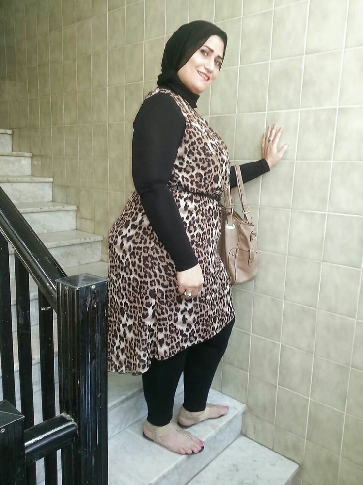 El mayor culo árabe - gran botín hijab bbw milf puta
 #81832874