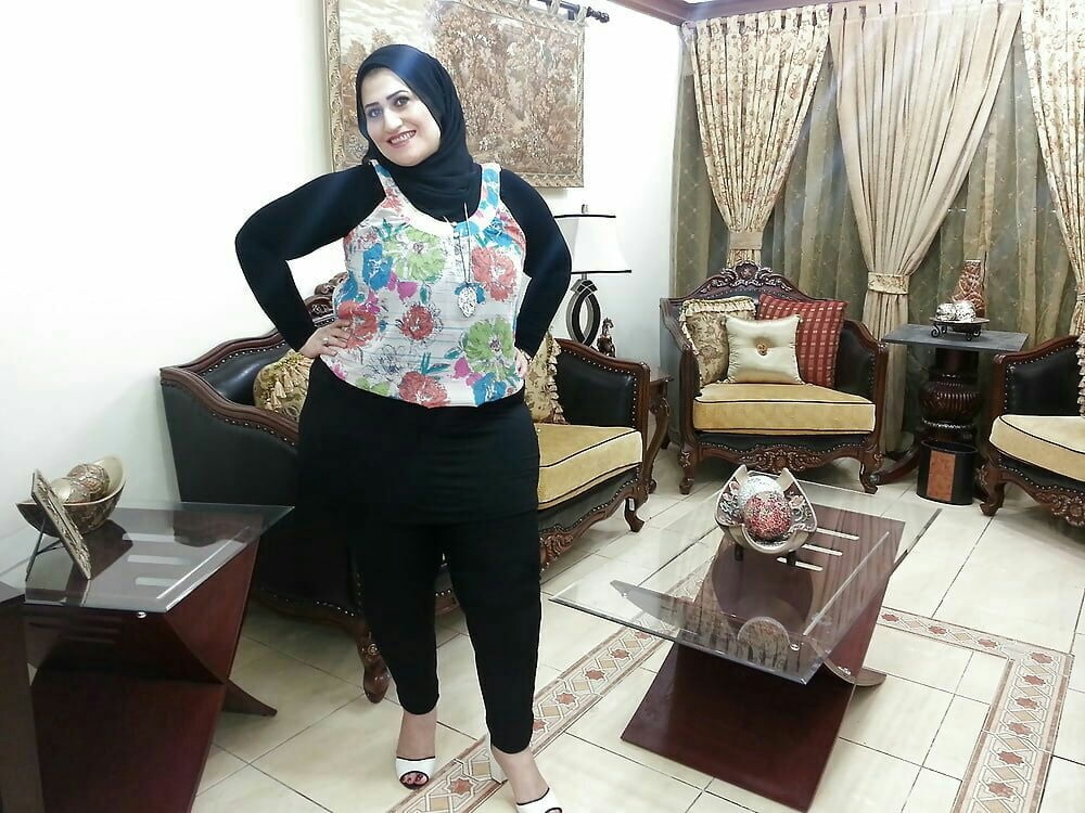 El mayor culo árabe - gran botín hijab bbw milf puta
 #81832880