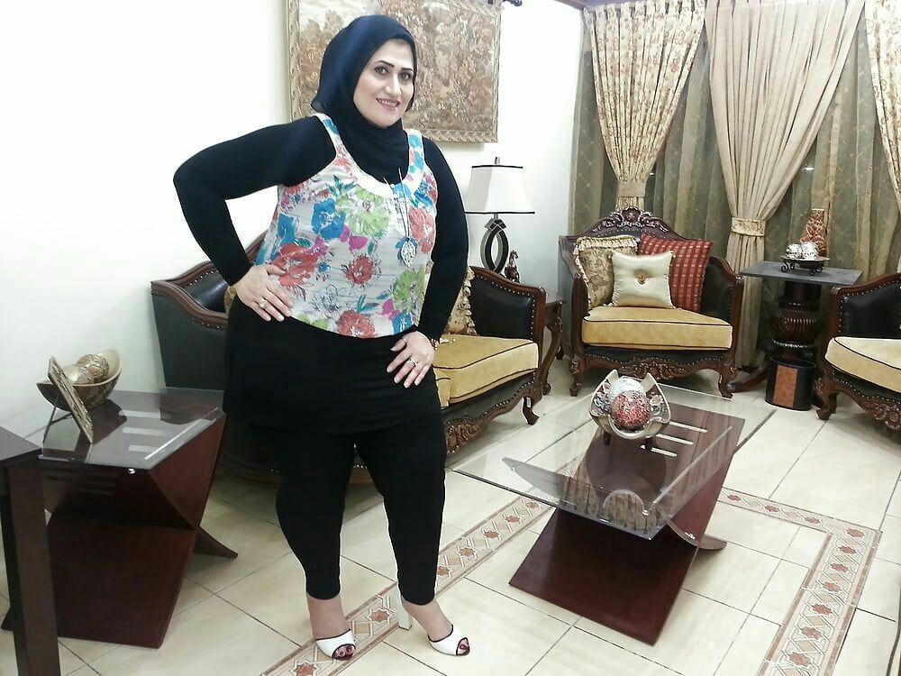 Il più grande culo arabo - grande bottino hijab bbw milf puttana
 #81833020