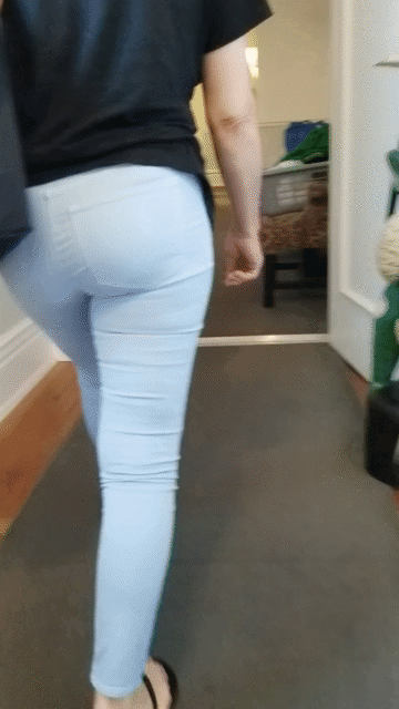 Big tit GILF goes shopping then gets herself off #106803055
