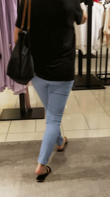 Big tit GILF goes shopping then gets herself off #106803084
