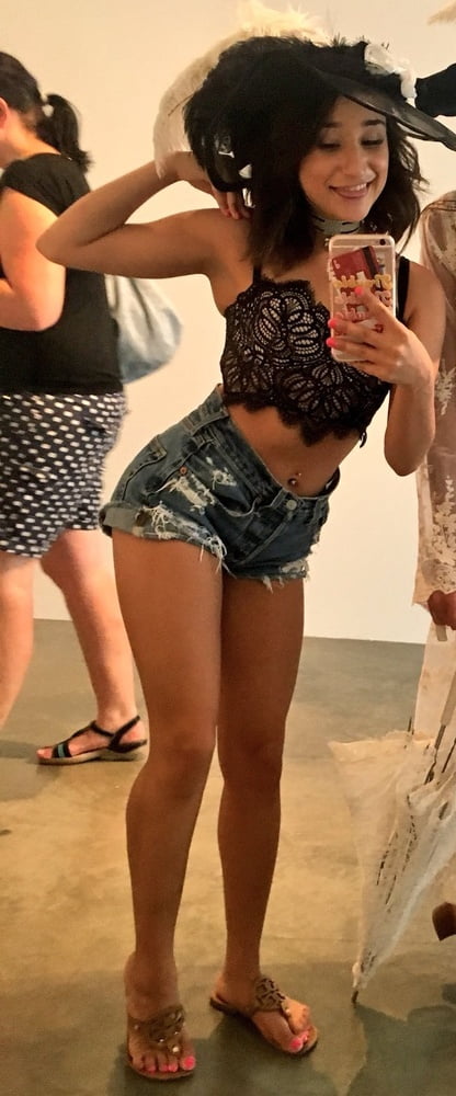 flip flops and legs #101641724