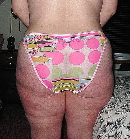 パンティとTバックのセクシーさ
 #105453519