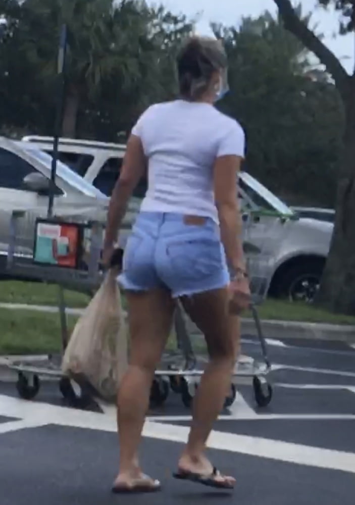 Sexy ass in parking lot #90359487