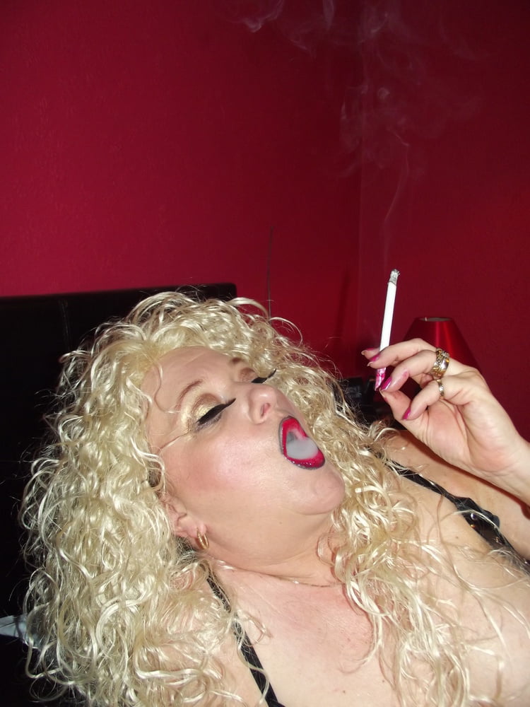 嬉しくてたまらない
 #106715145