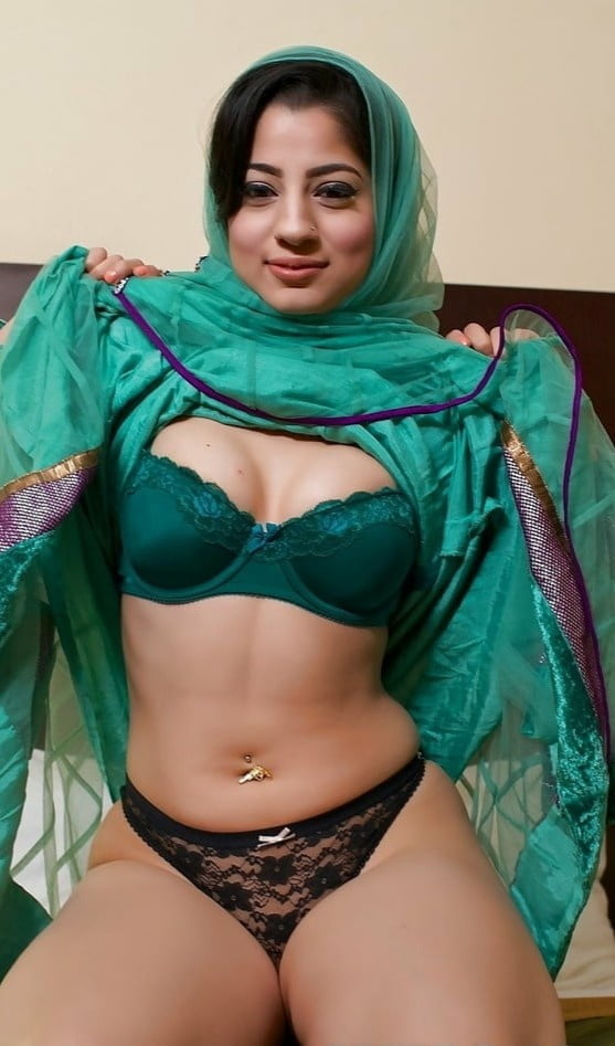 nadia ali hijab slut #94522450