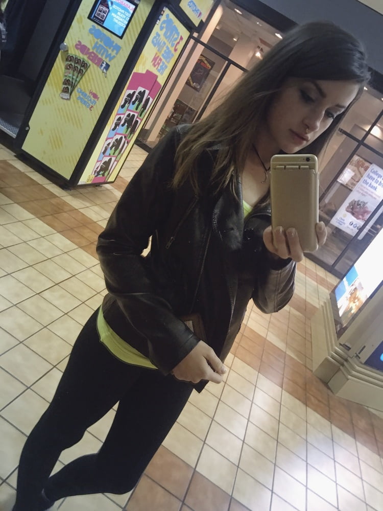 Amateur 1104 #93670358
