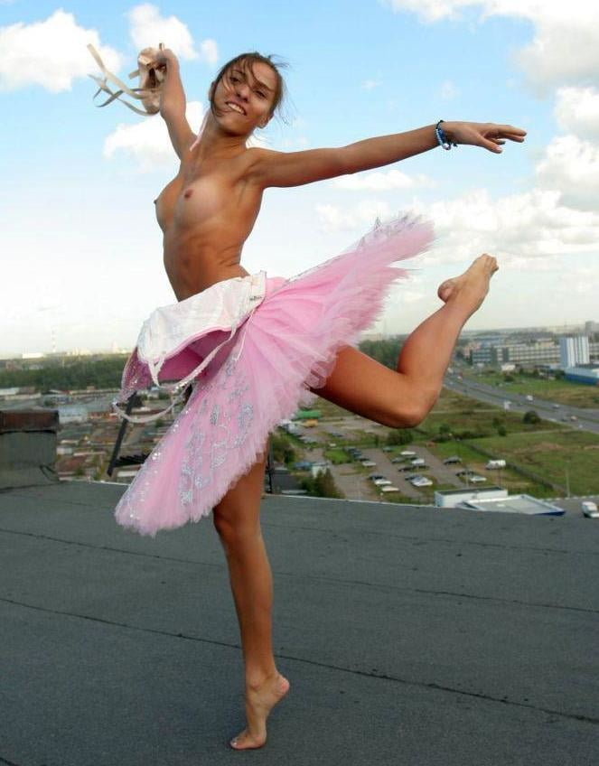 Exibe nudity publc
 #94662532