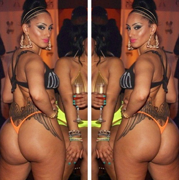 Caderas anchas de mujeres 306
 #106291946