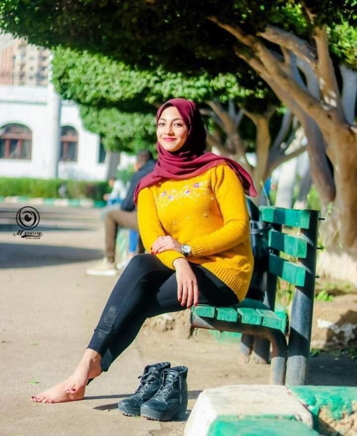 Arabische Hijab Füße Fersen
 #82291327