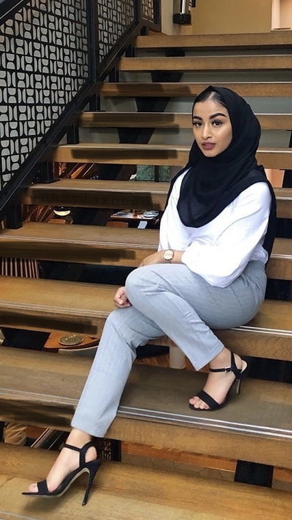 Arabische Hijab Füße Fersen
 #82291412