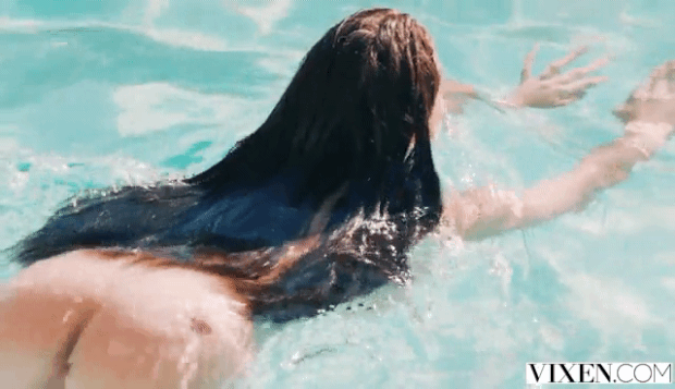 All Sizes, All Sexy - Splash! #104260268