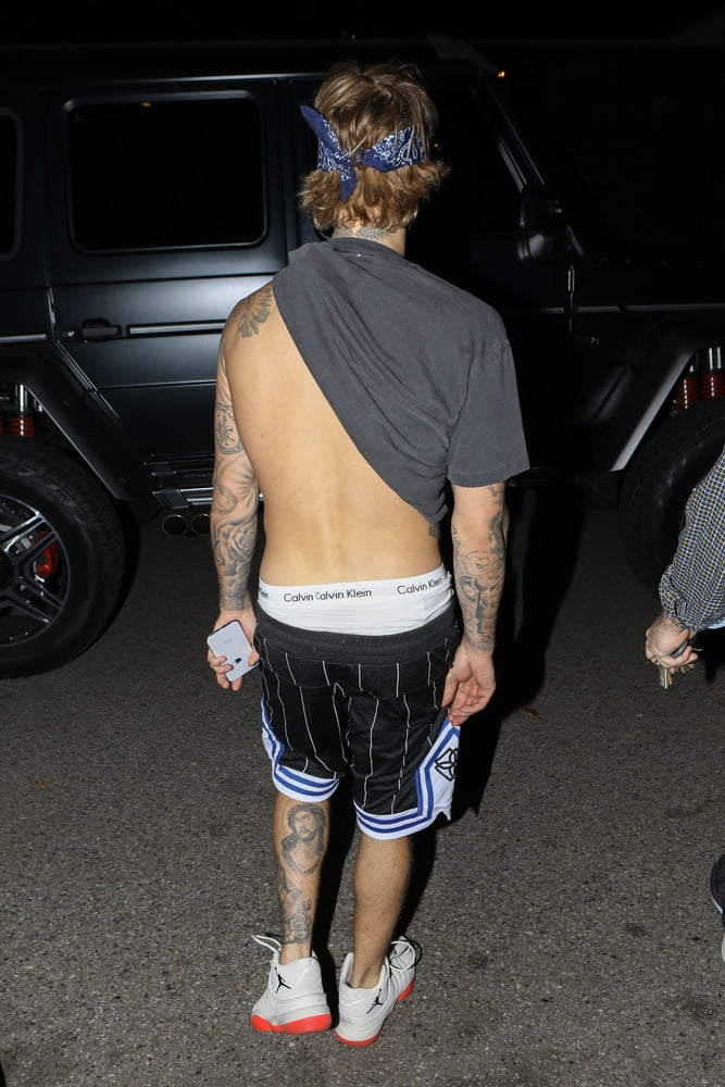 Male celeb Justin Bieber paparazzi nude cock shots #106860899