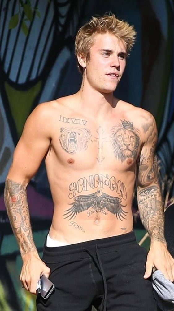 Male celeb Justin Bieber paparazzi nude cock shots #106860928