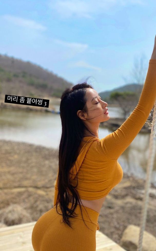 R0s8y desnuda #108173689