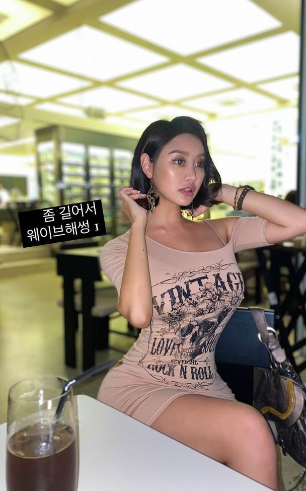 R0s8y desnuda #108173697