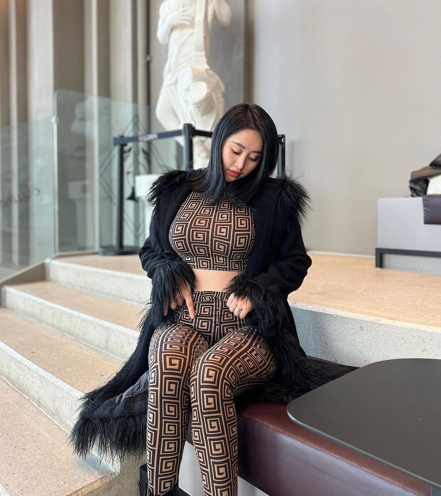 R0s8y desnuda #108173726