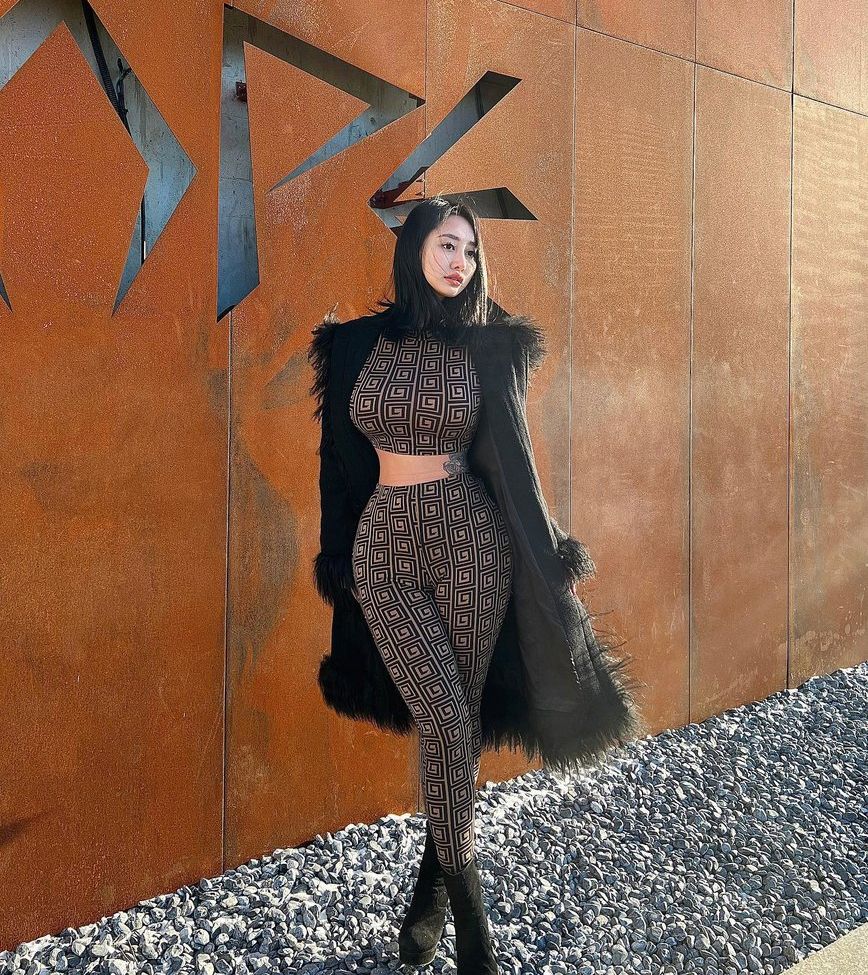 R0s8y desnuda #108173730