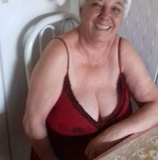 Edna Vizacri ... Faceb #93599966