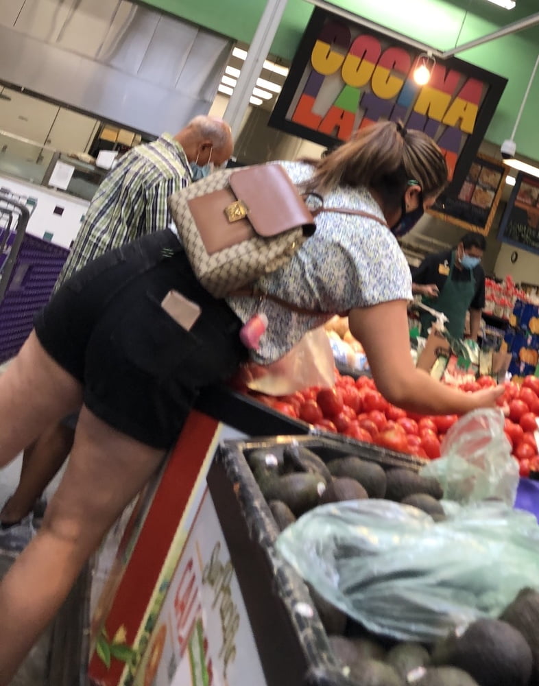 Putas #98073038