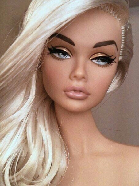 FR Blondes #101744020
