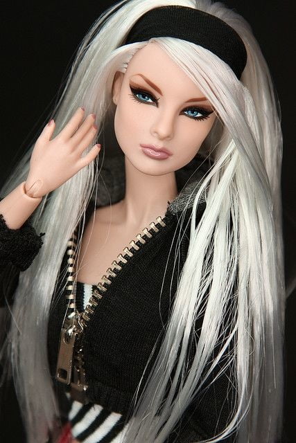 FR Blondes #101744069