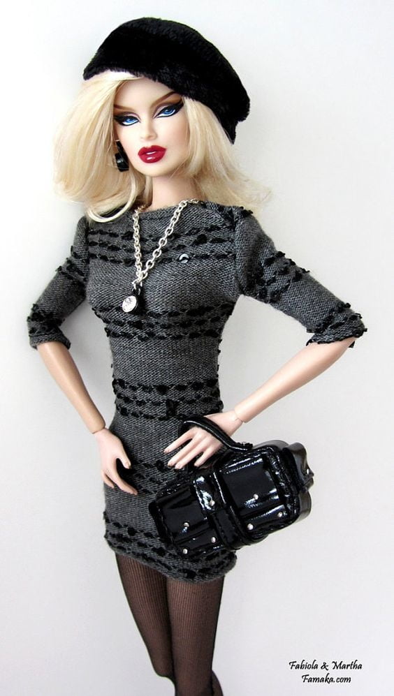 FR Blondes #101744081