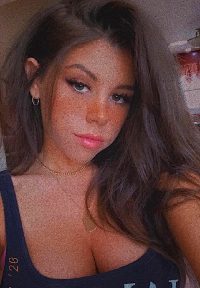 Bethanylouwhoo desnuda #107723528