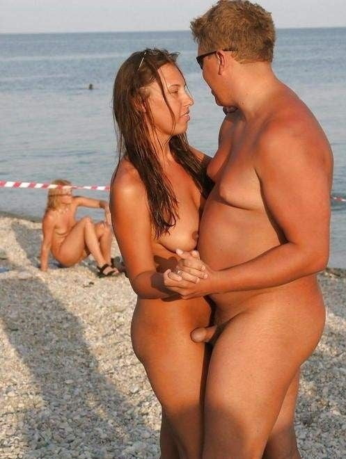 Nudist boners
 #92754266