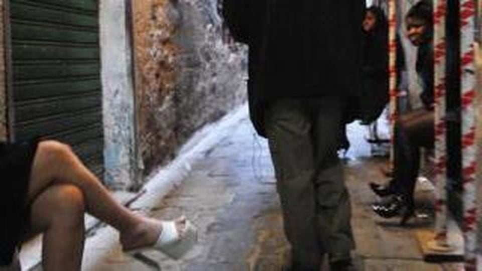 Prostituées de rue à Gênes, Italie.
 #106499008