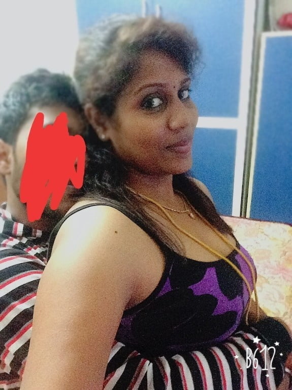 Trichy heißes Mädchen dharsini private Bilder mit Ehemann durchgesickert
 #90678319
