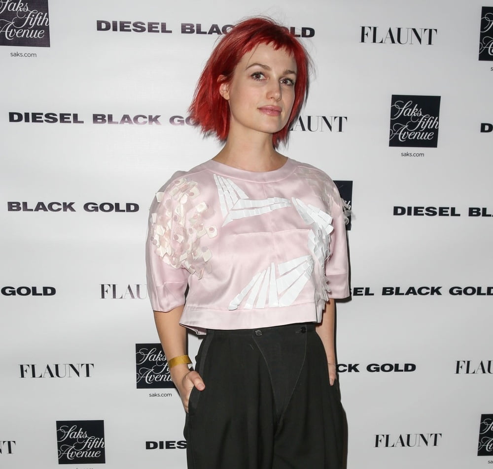 Alison sudol süß frau vol. 2
 #87444251