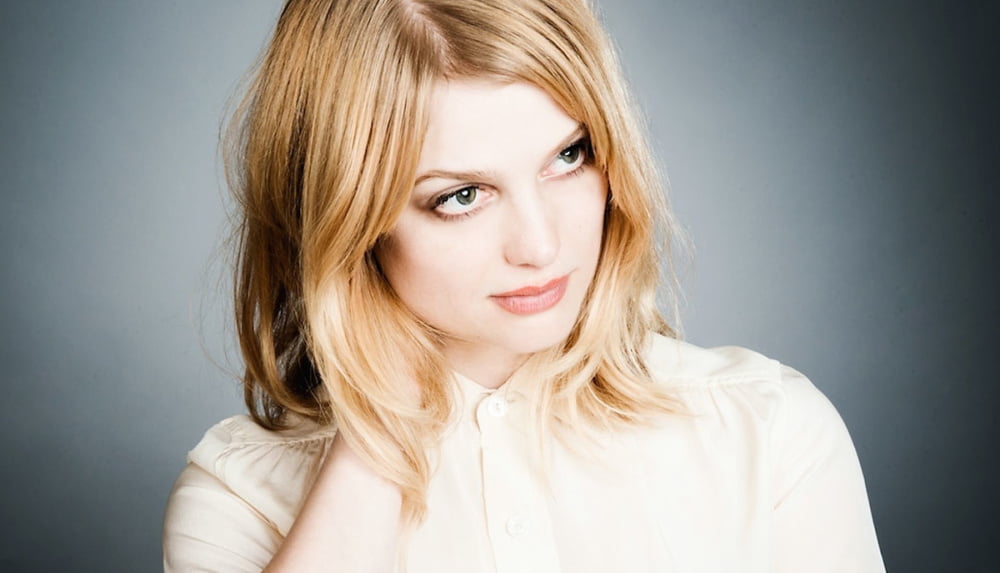 Alison sudol donna carina vol. 2
 #87444378