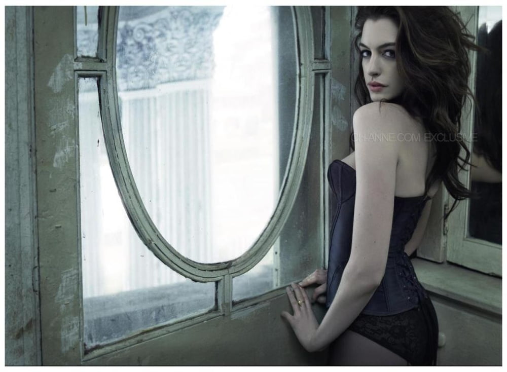 Anne hathaway
 #102482602