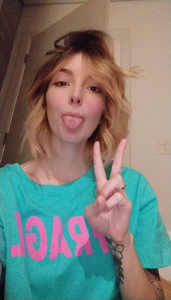 Comente em qual streamer vc quer ver tomar leite #81428857