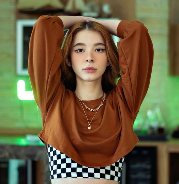 Comente em qual streamer vc quer ver tomar leite #81428866