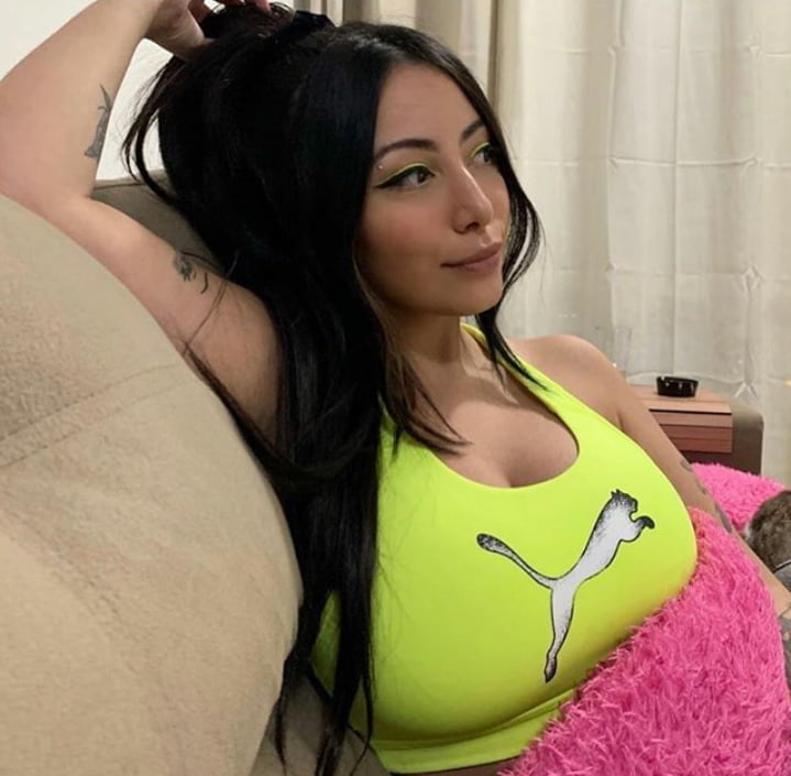 Comente em qual streamer vc quer ver tomar leite #81428875