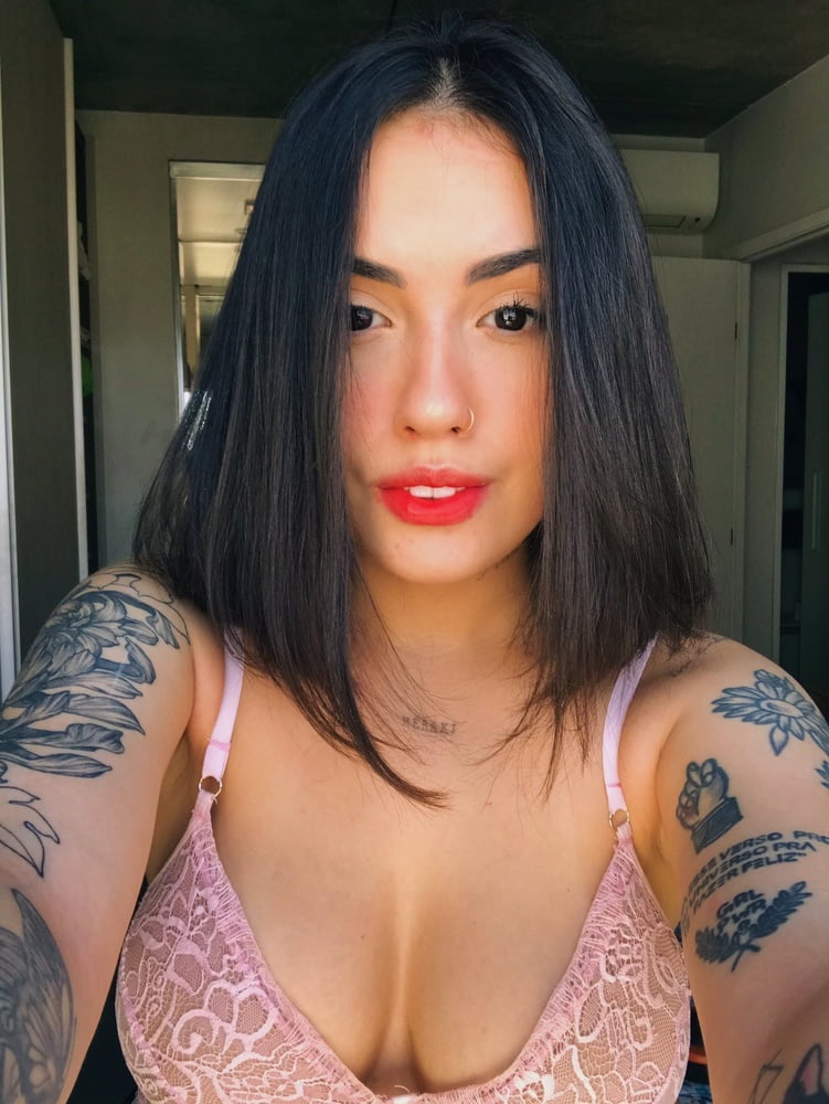 Comente em qual streamer vc quer ver tomar leite #81428934