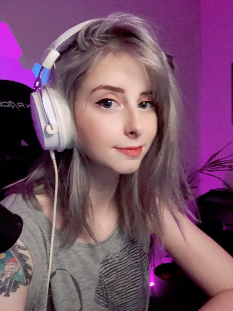 Comente em qual streamer vc quer ver tomar leite #81429013