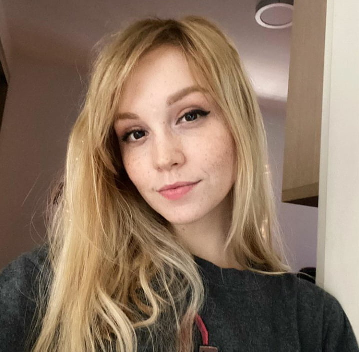 Comente em qual streamer vc quer ver tomar leite #81429023
