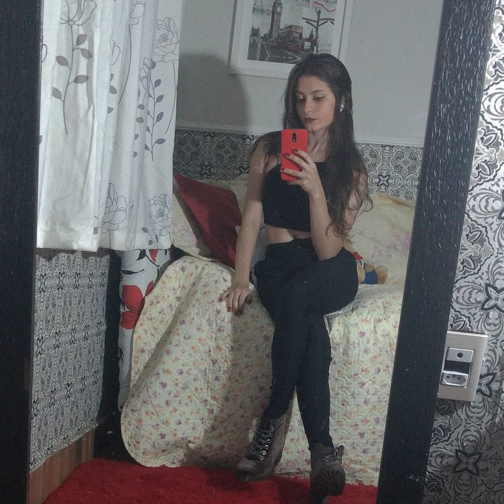 Comente em qual streamer vc quer ver tomar leite #81429163