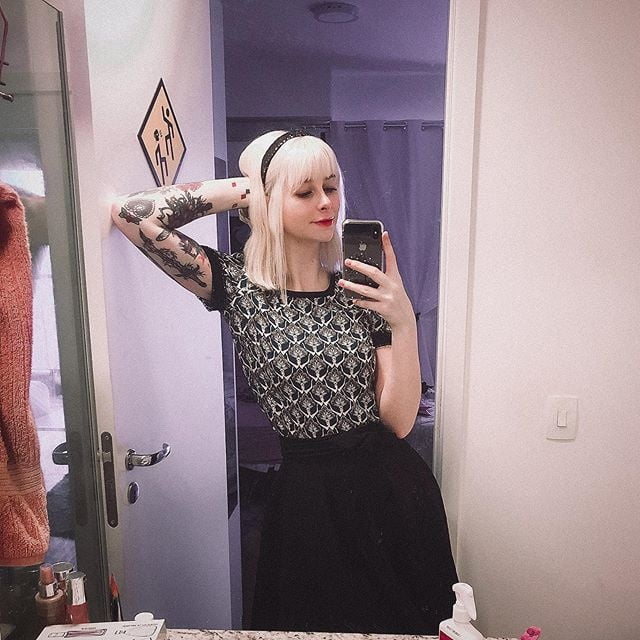 Comente em qual streamer vc quer ver tomar leite #81429282