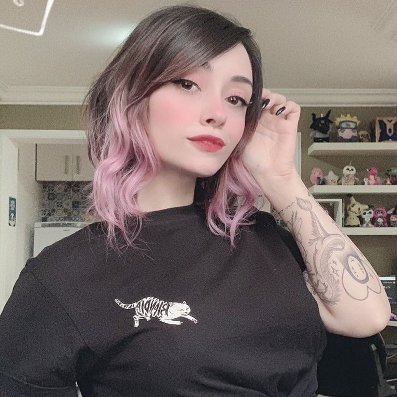 Comente em qual streamer vc quer ver tomar leite #81429290