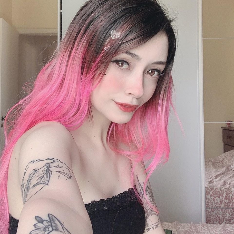 Comente em qual streamer vc quer ver tomar leite #81429314