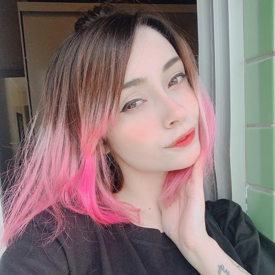 Comente em qual streamer vc quer ver tomar leite #81429321