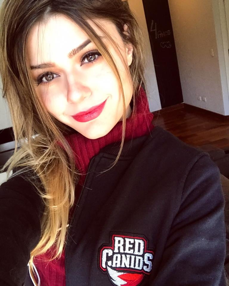 Comente em qual streamer vc quer ver tomar leite #81429347