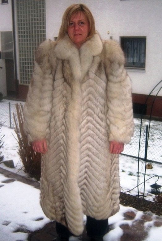 woman in fur coat 22 #101782144