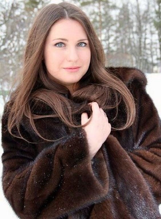 woman in fur coat 22 #101782194
