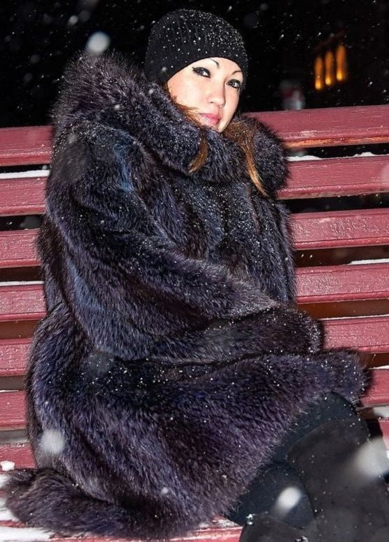 woman in fur coat 22 #101782279