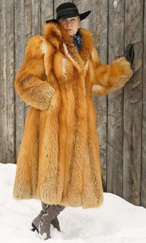 woman in fur coat 22 #101782285